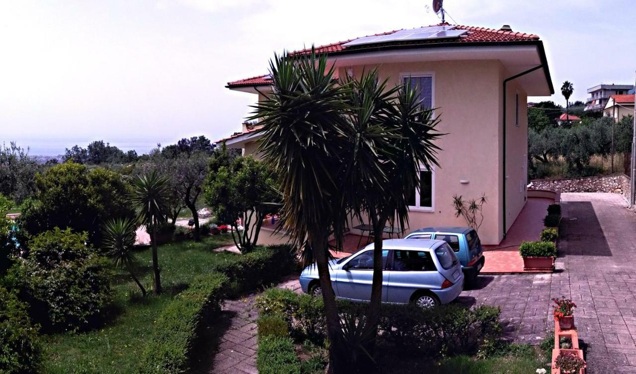 Globetrotter Bed and Breakfast Formia Eksteriør billede